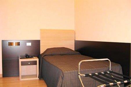 Eh Suites Rome Airport Euro House Hotels Fiumicino Exterior photo