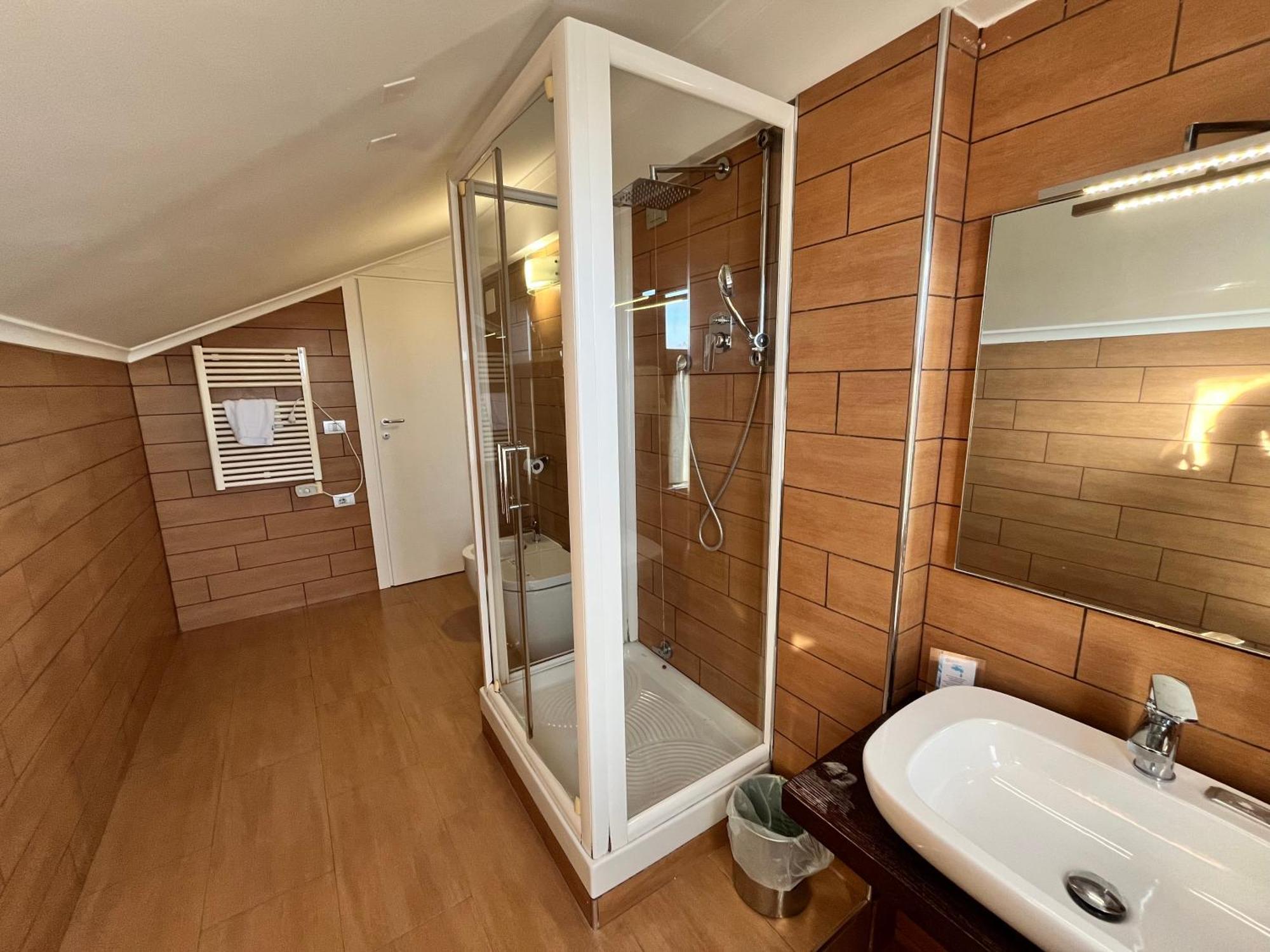 Eh Suites Rome Airport Euro House Hotels Fiumicino Exterior photo